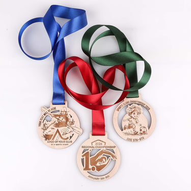 Lesena medalja po naročilu